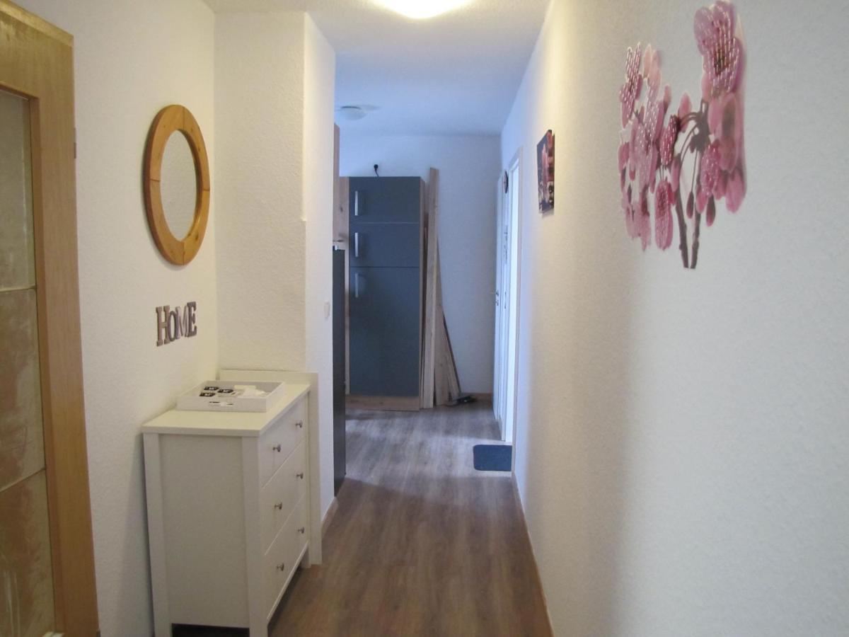 Moeblierte Dachgeschosswohnung In Ruhiger Lage Zu Vermieten Вецлар Экстерьер фото